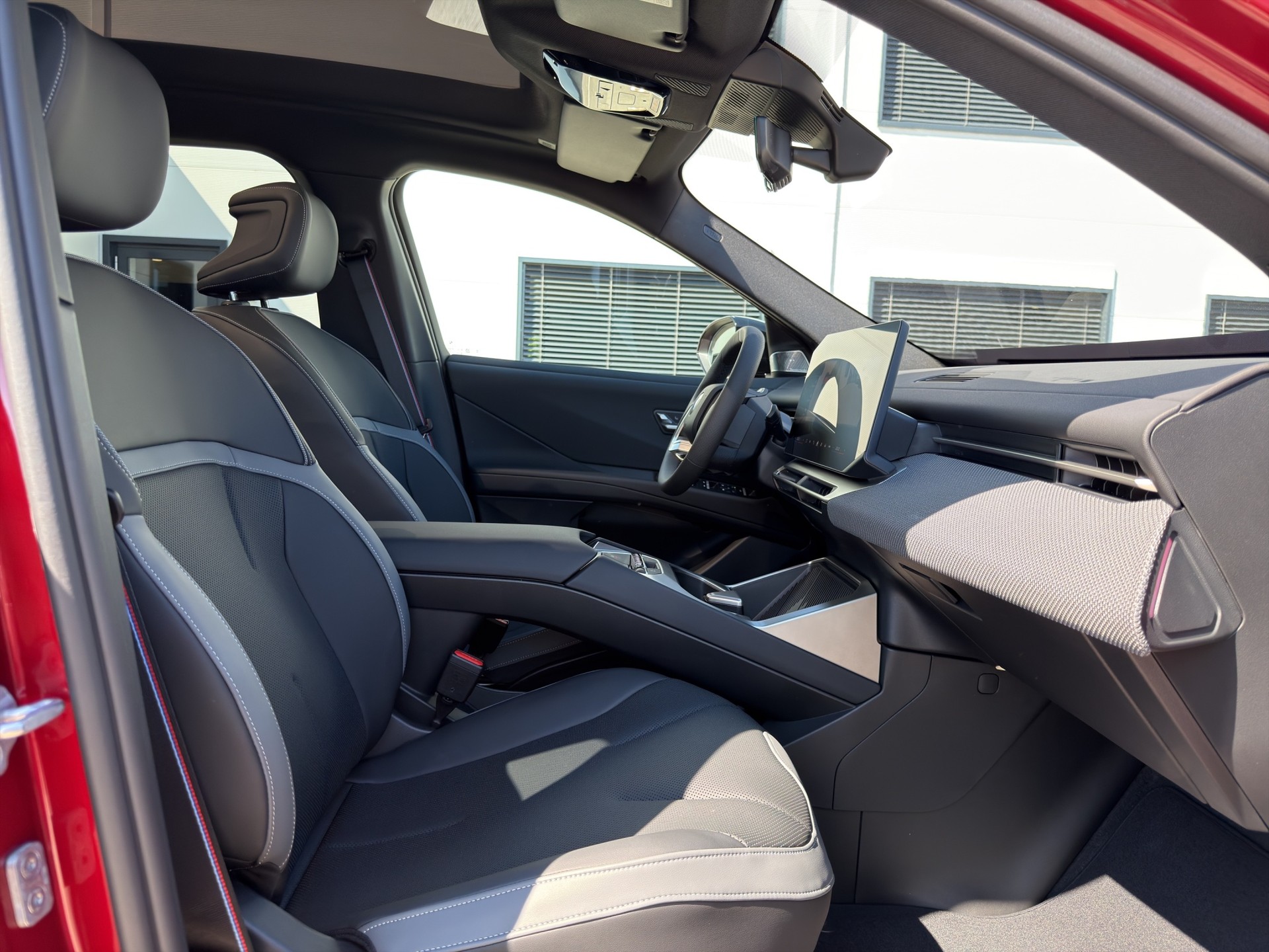 BMW iX3 50 xDrive M Sport Pro-image-17