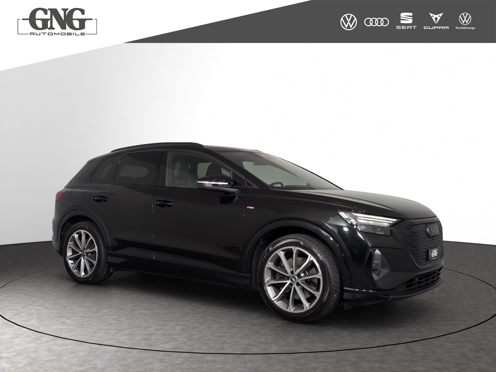 AUDI Q4 e-tron 50 quattro-showroom-element-3