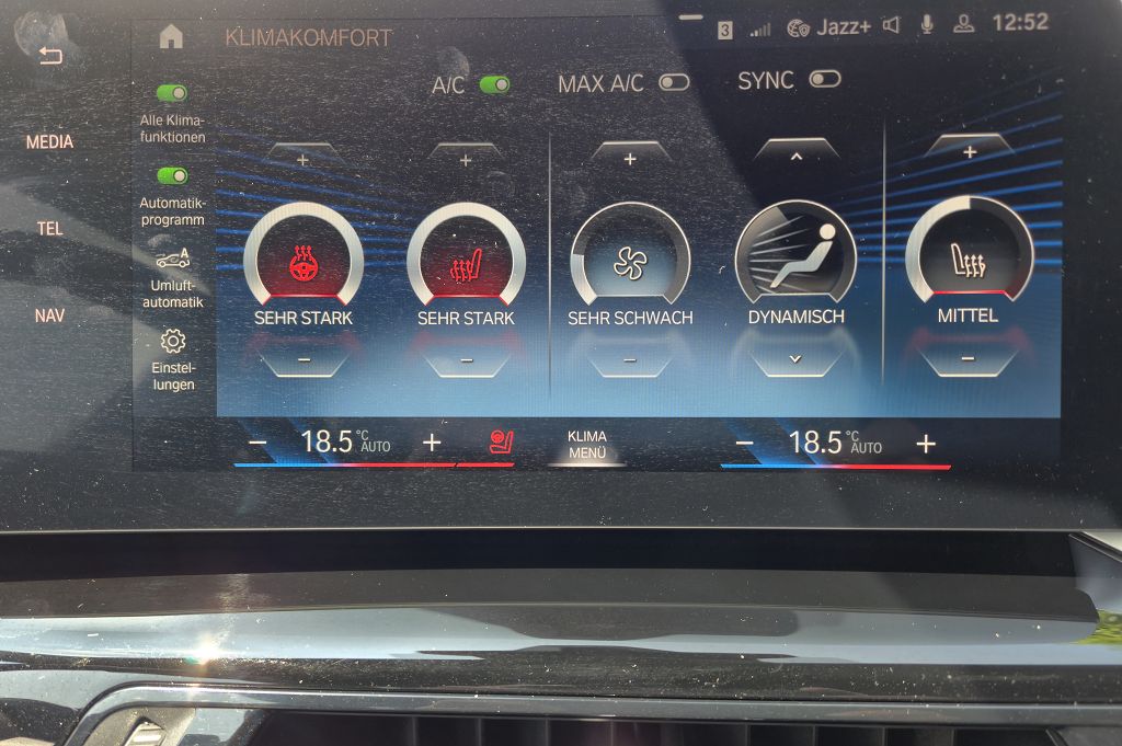 BMW 223i xDrive paddles-image-9