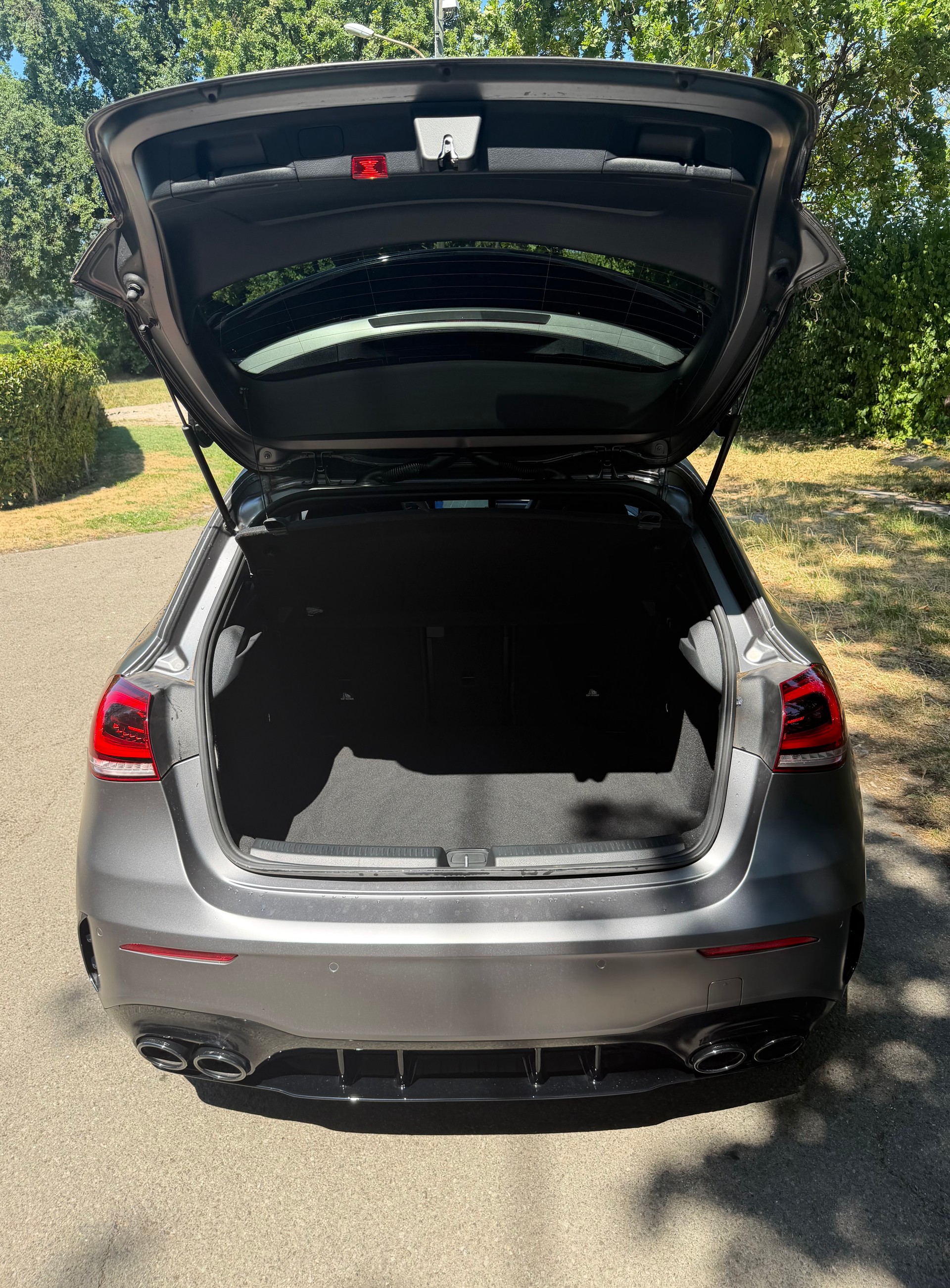 MERCEDES-BENZ A 45 S AMG 4Matic+ Speedshift-image-6