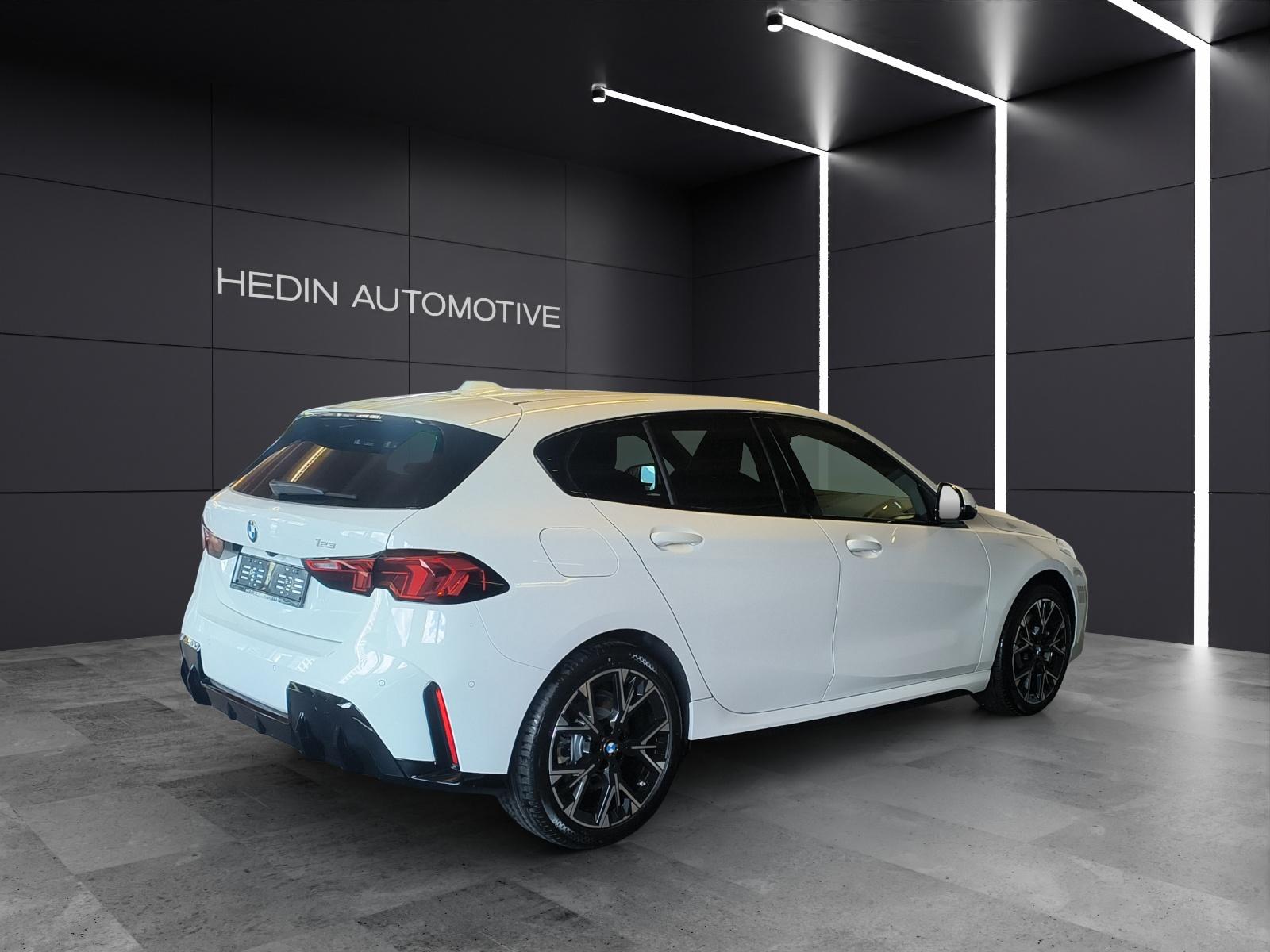 BMW 123 xDrive-image-4