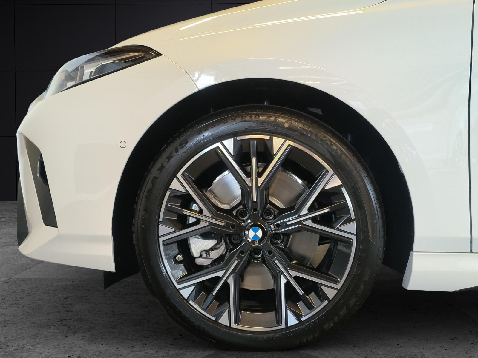 BMW 123 xDrive-image-8