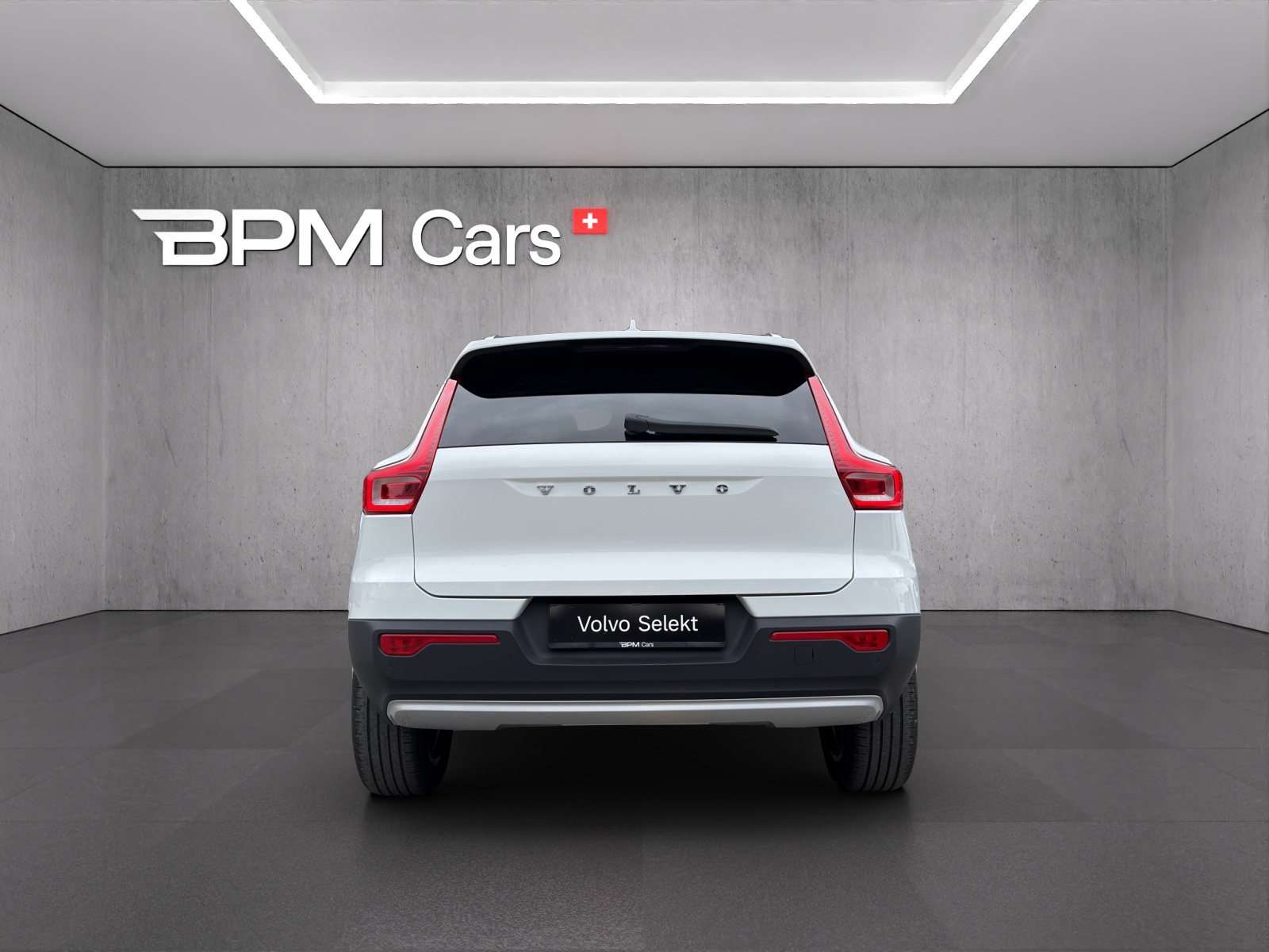 VOLVO XC40 1.5 T2 Momentum-showroom-element-2