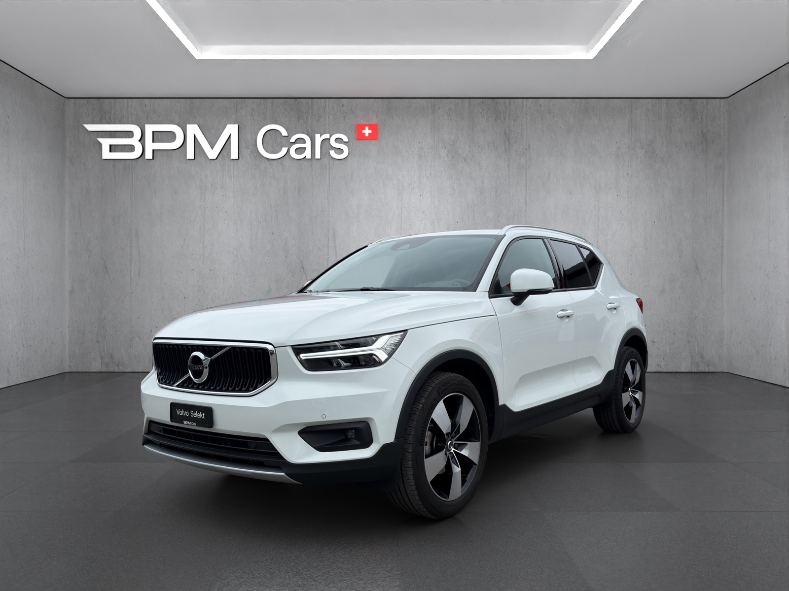 VOLVO XC40 1.5 T2 Momentum