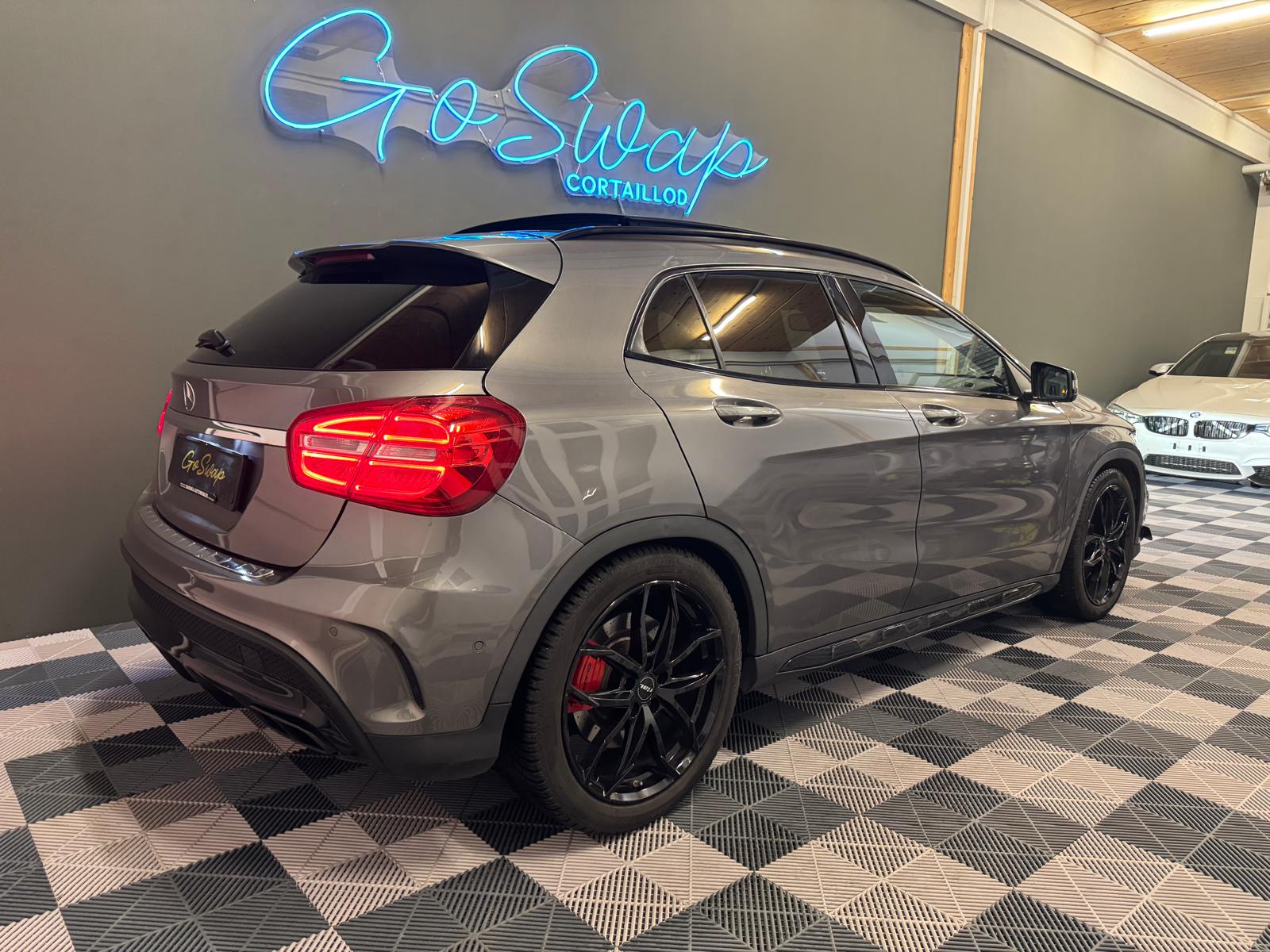 MERCEDES-BENZ GLA 45 AMG 4Matic 7G-DCT-image-5