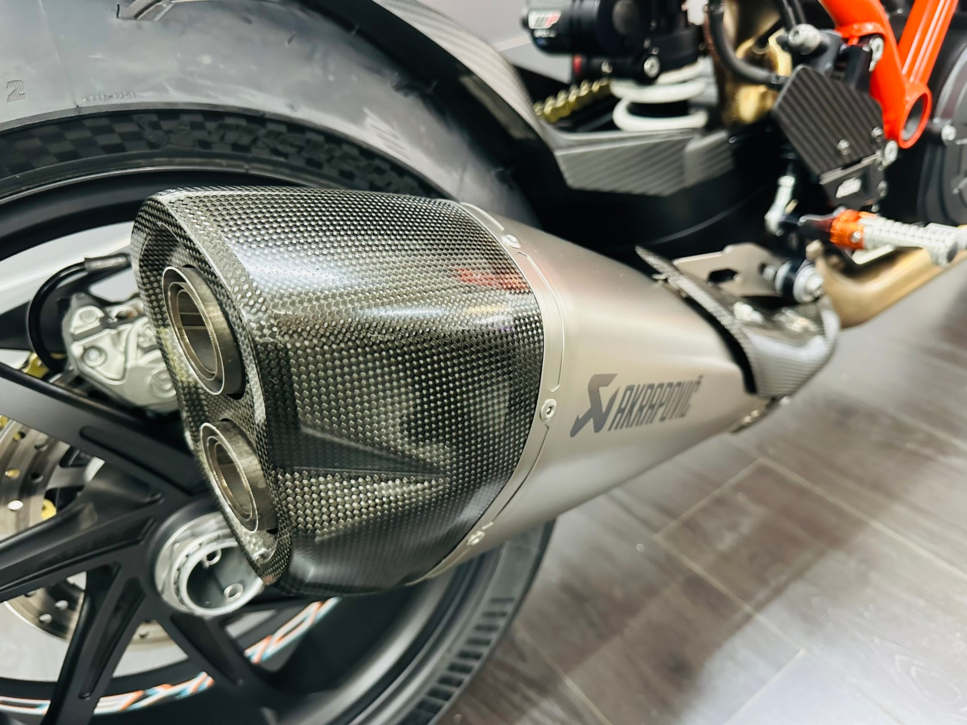 KTM 1290 Super Duke RR-image-6