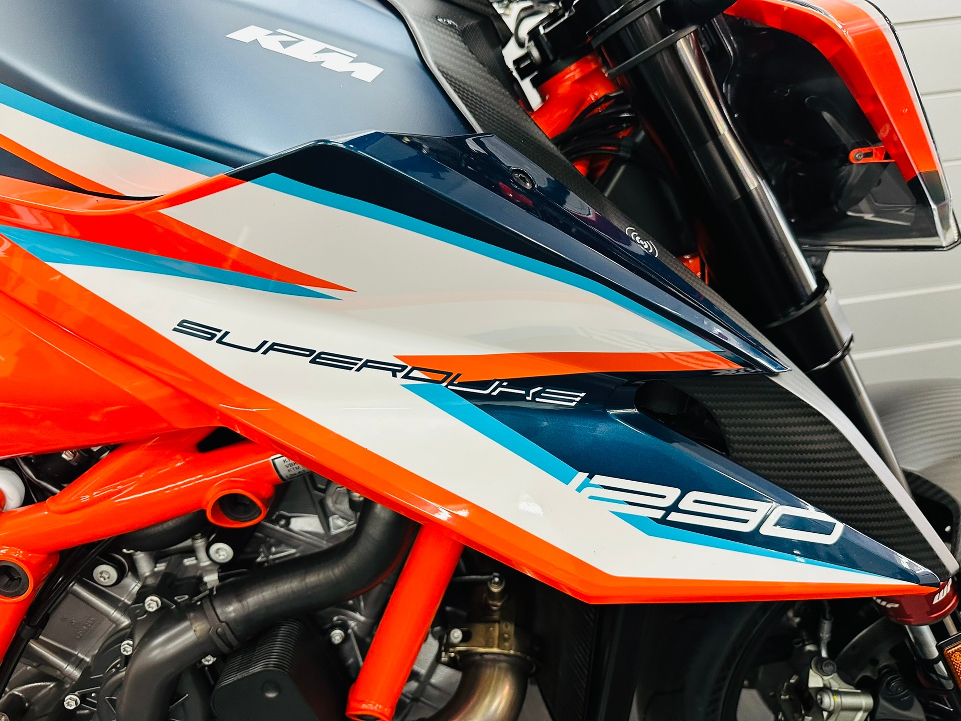 KTM 1290 Super Duke RR-image-1