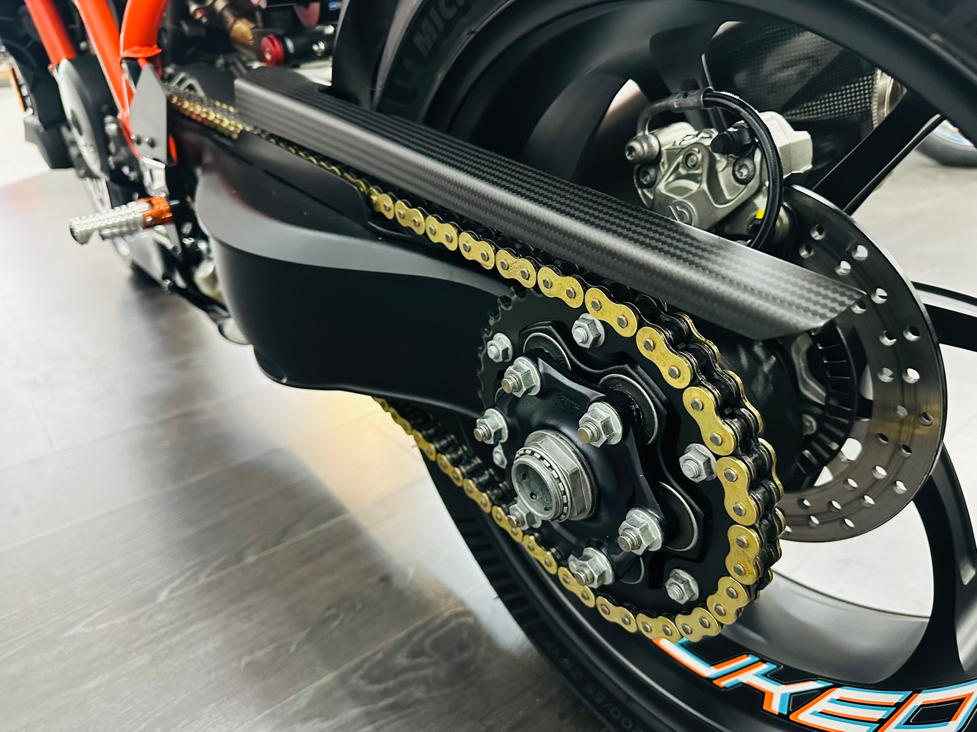 KTM 1290 Super Duke RR-image-13