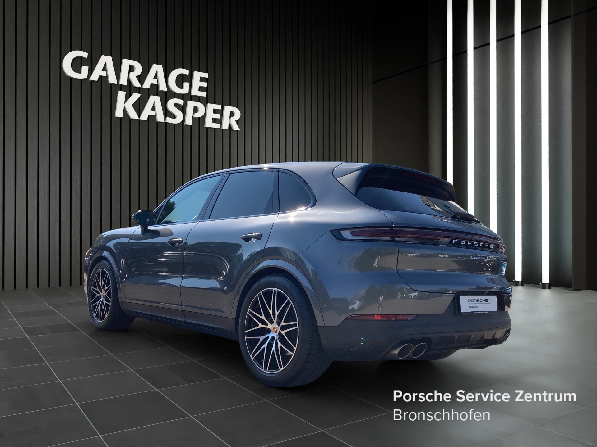 PORSCHE Cayenne S-showroom-element-2