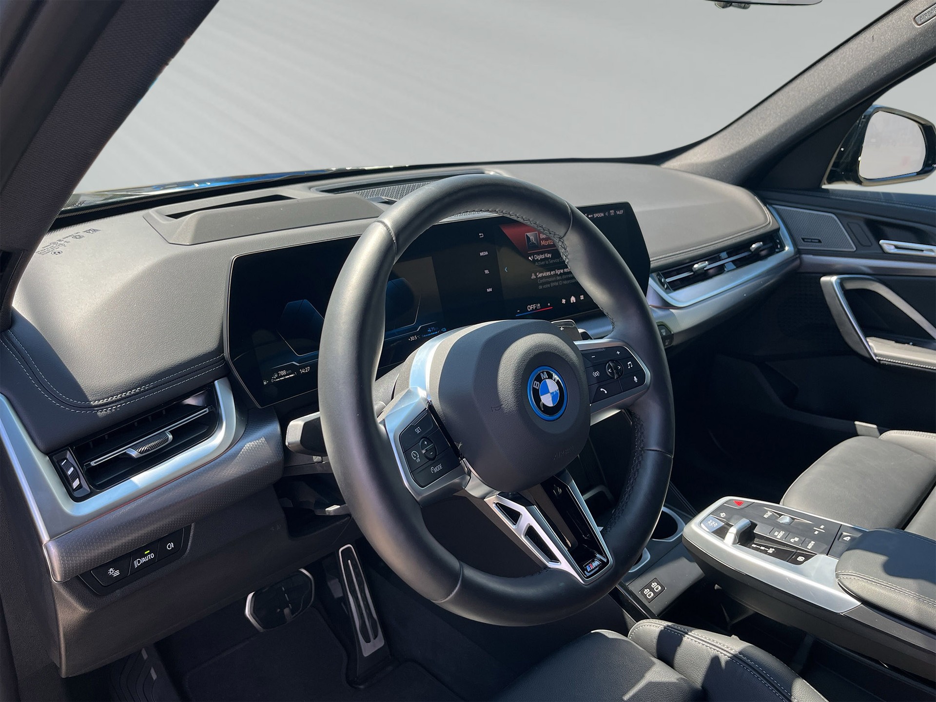 BMW X1 xDrive 30e M Sport Pro-showroom-element-3