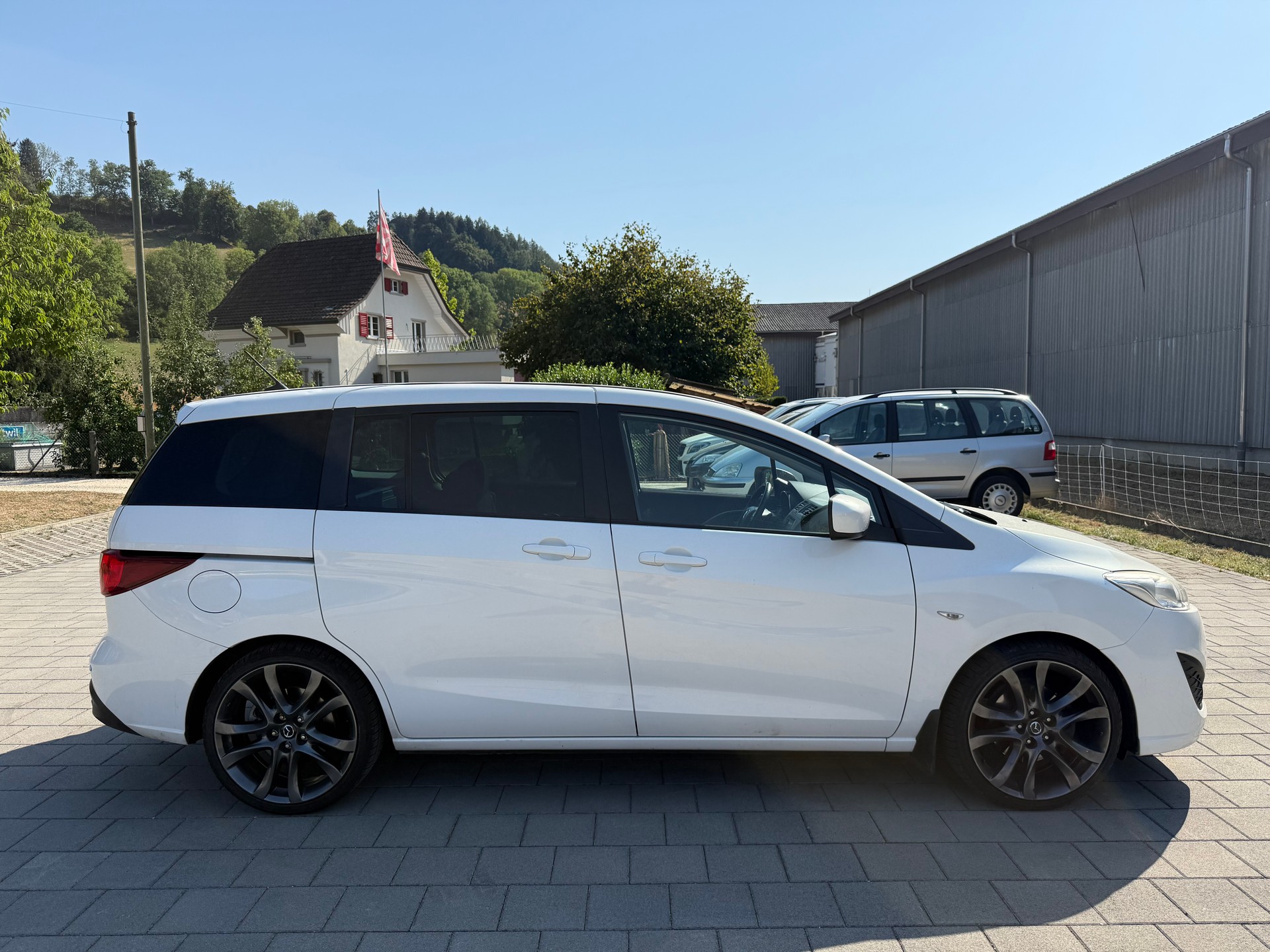 MAZDA 5 2.0 16V Exclusive-showroom-element-3