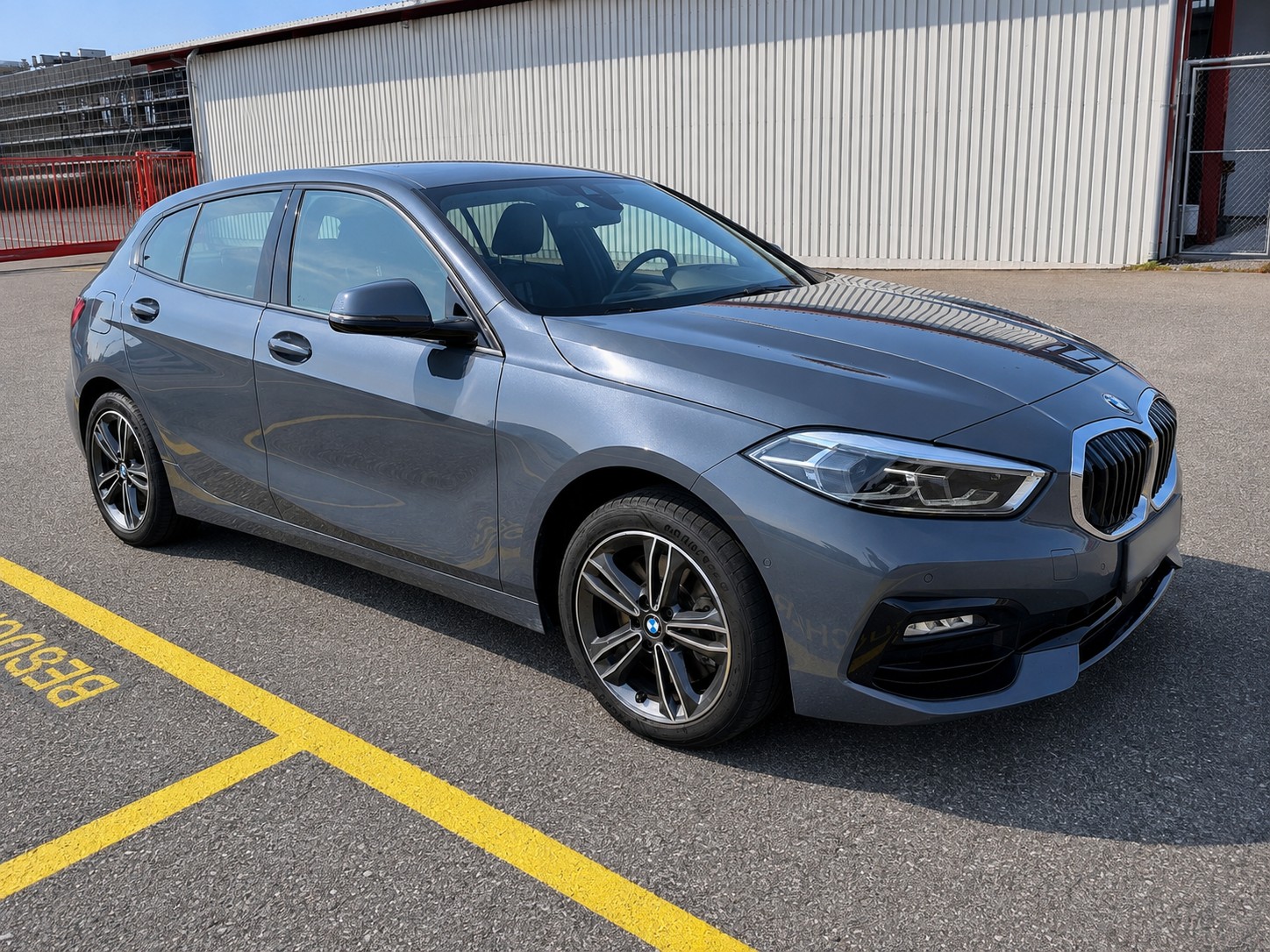 BMW 120d xDrive Sport Line-image-1