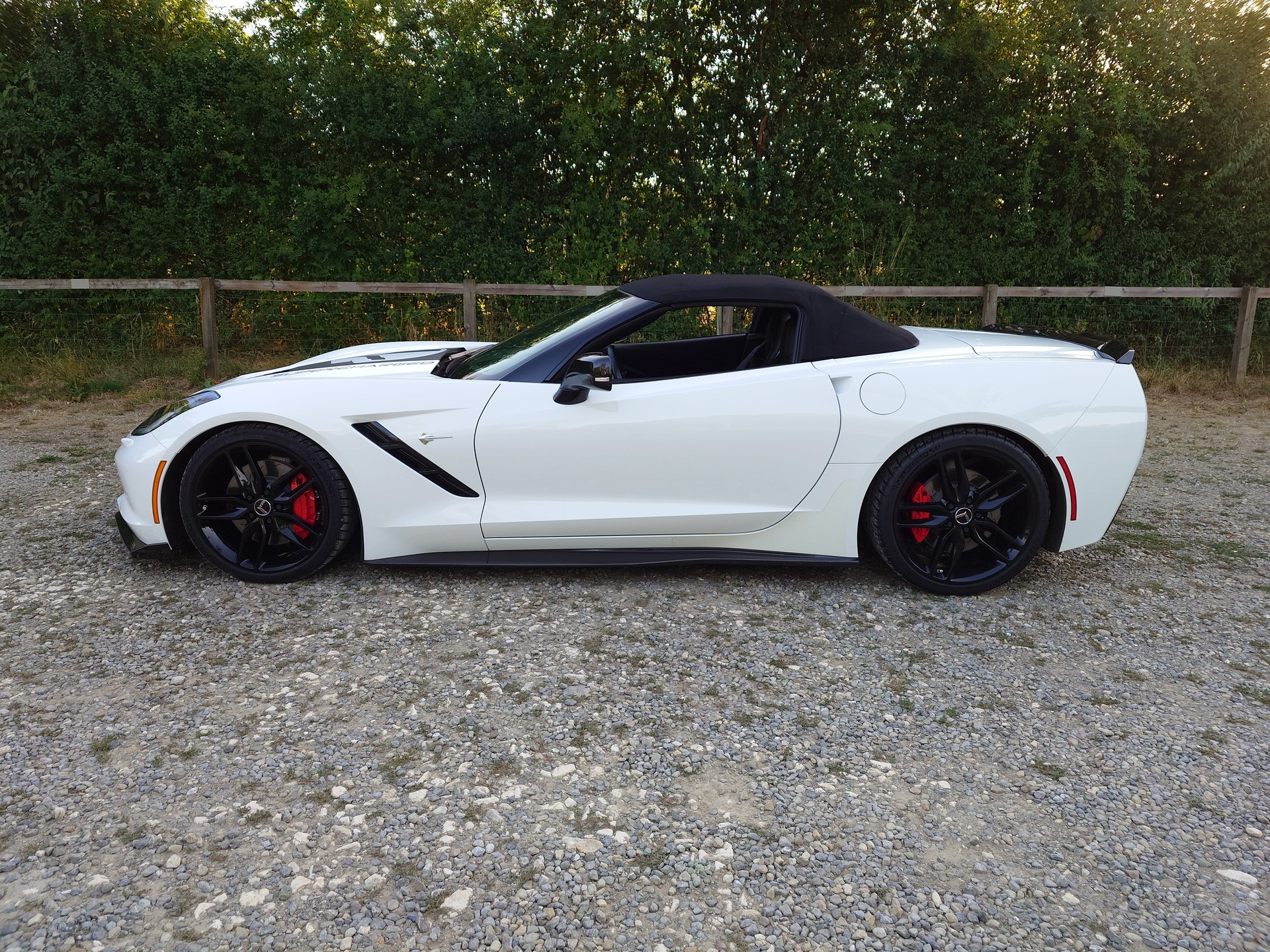 CHEVROLET Corvette Convertible Stingray-image-13