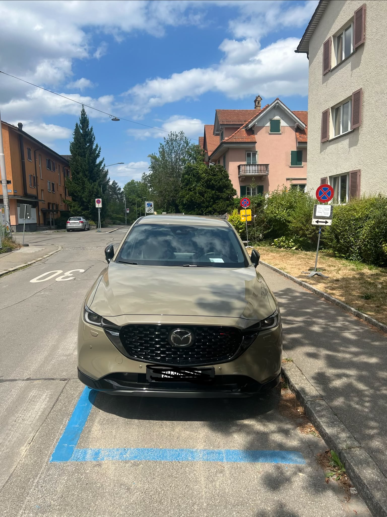 MAZDA 2.0 Centre-Line