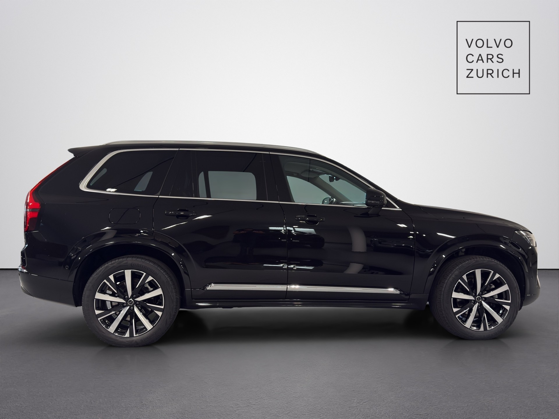 VOLVO XC90 2.0 B5 MH Plus Bright AWD-showroom-element-3