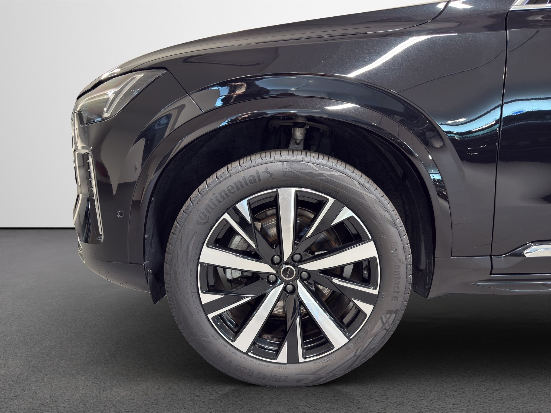 VOLVO XC90 2.0 B5 MH Plus Bright AWD-image-6