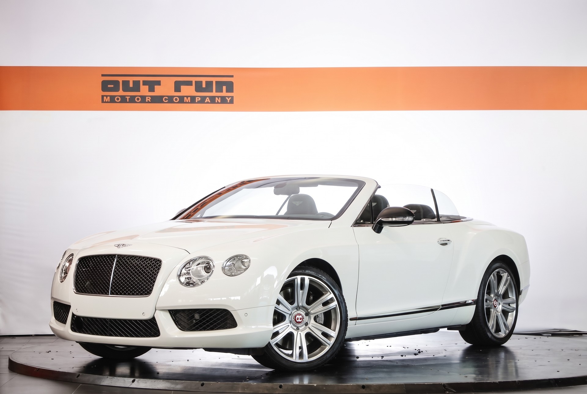 BENTLEY Continental GTC 4.0 V8 * ACC *-image-5
