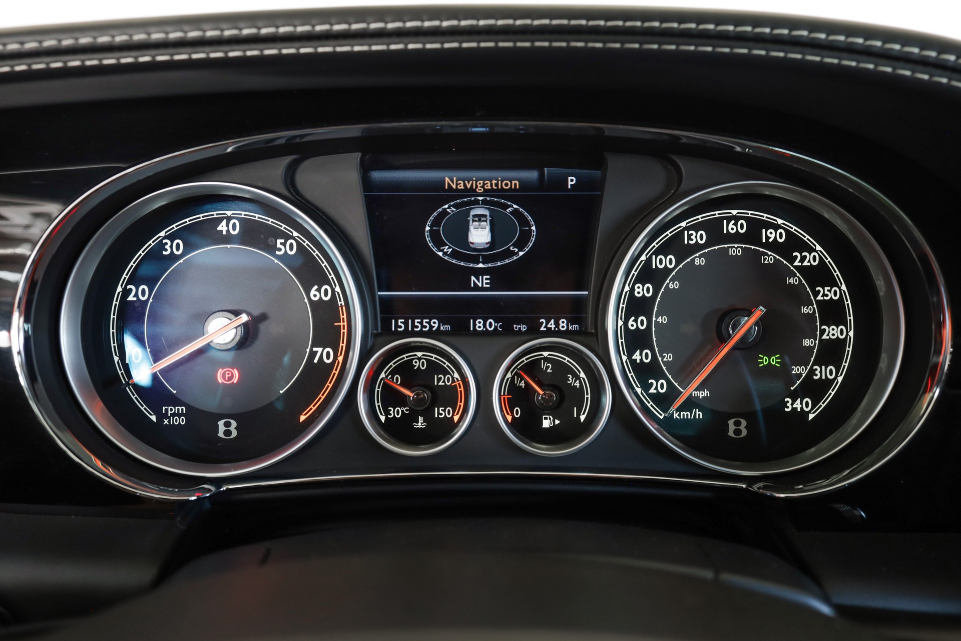BENTLEY Continental GTC 4.0 V8 * ACC *-image-13