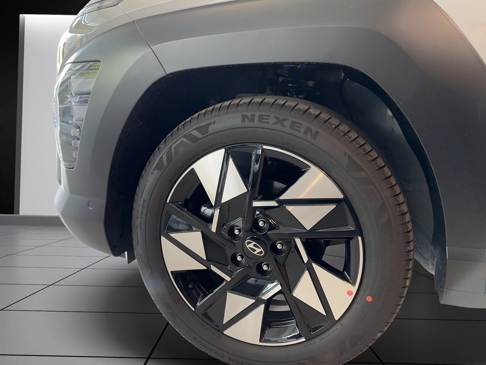 HYUNDAI Kona 1.6 GDi HEV Amplia DCT-image-5
