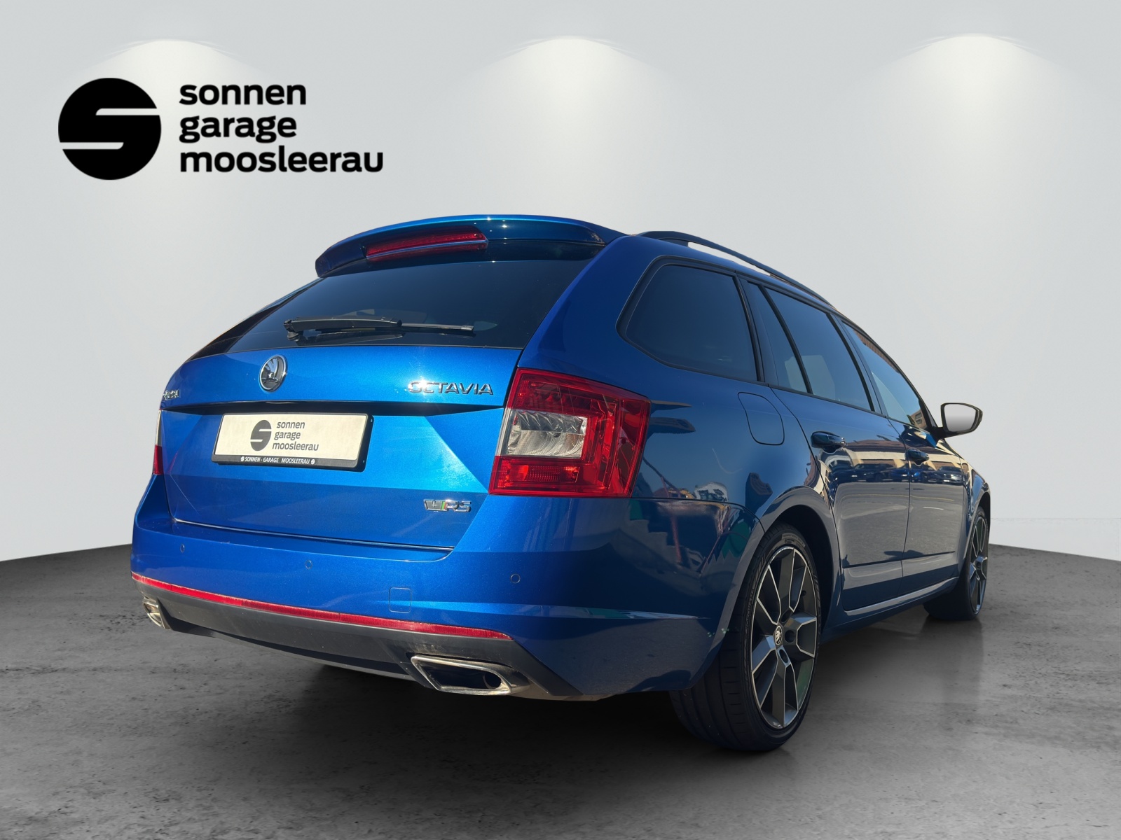 SKODA Octavia Combi 2.0 TSI RS DSG-showroom-element-3