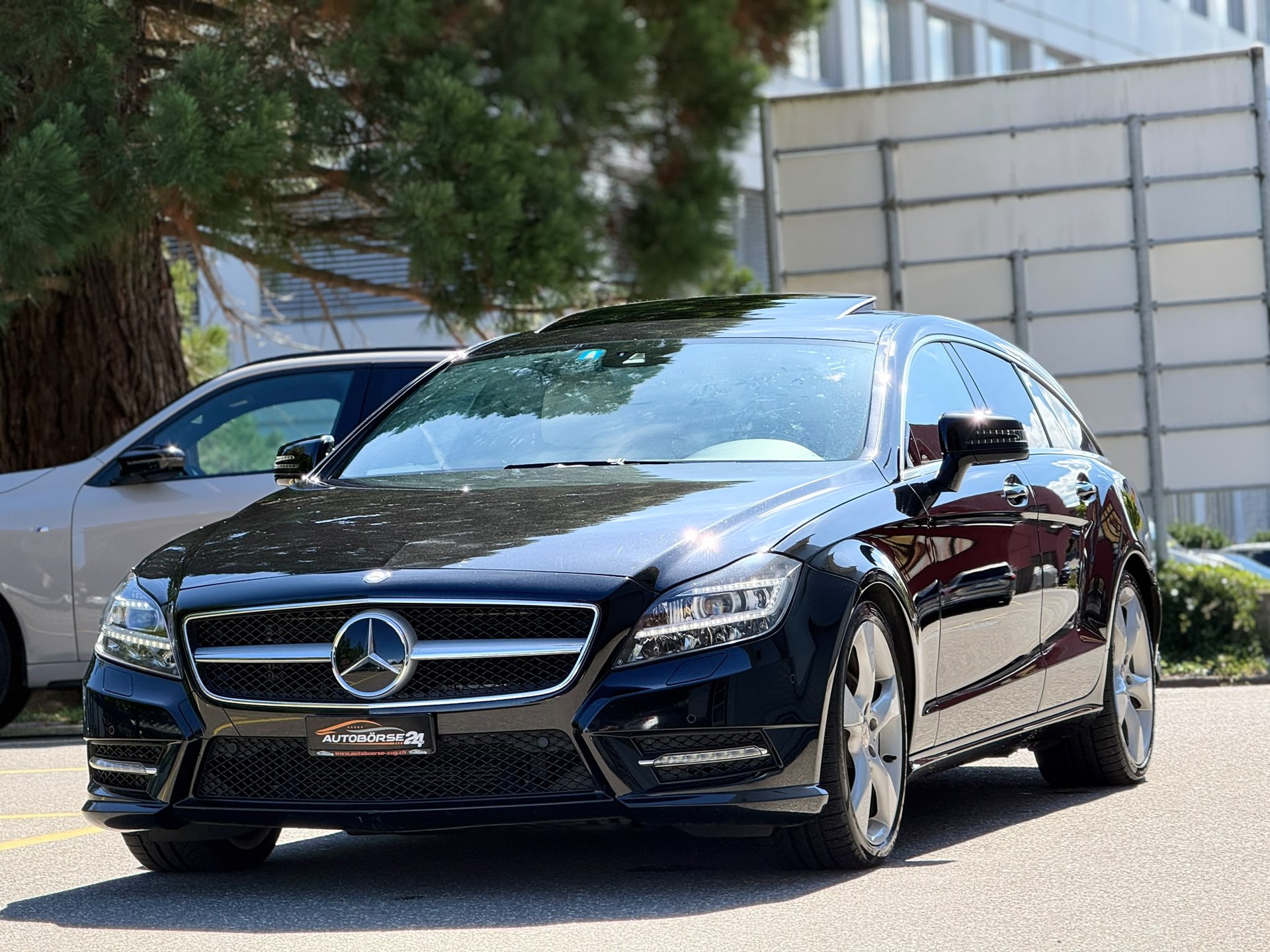 MERCEDES-BENZ CLS 500 V8 4matic Shooting Brake