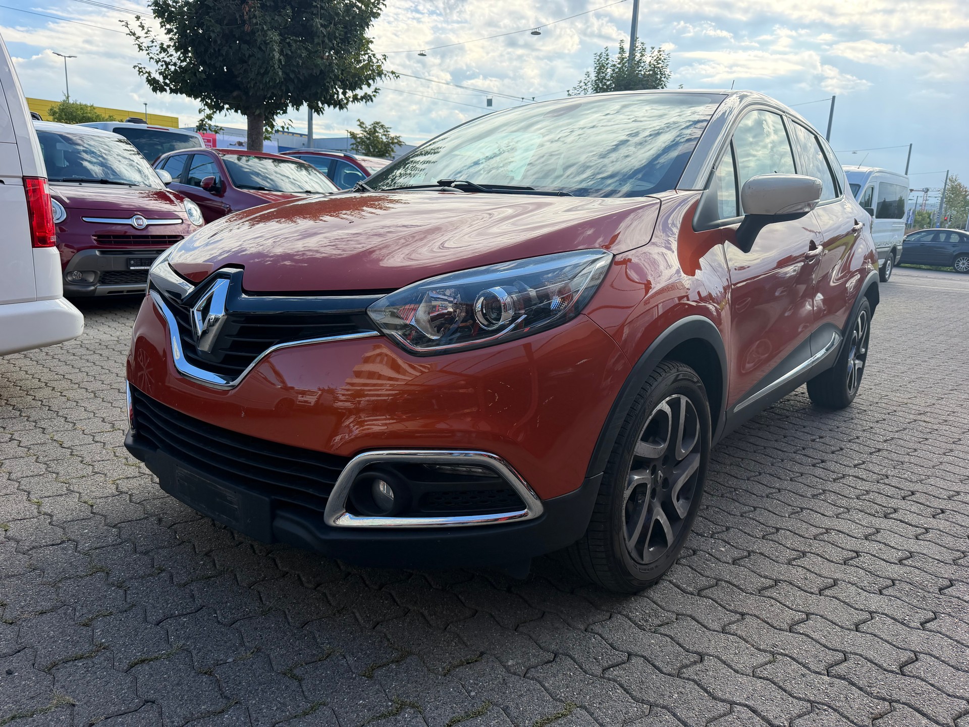 RENAULT Captur 1.2 T 16V Dynamique EDC