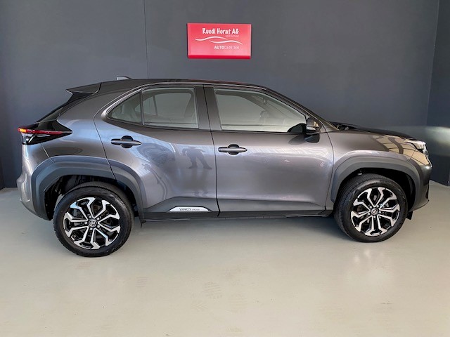 TOYOTA Yaris Cross 1.5 VVT-i HSD Trend AWD-i-showroom-element-3