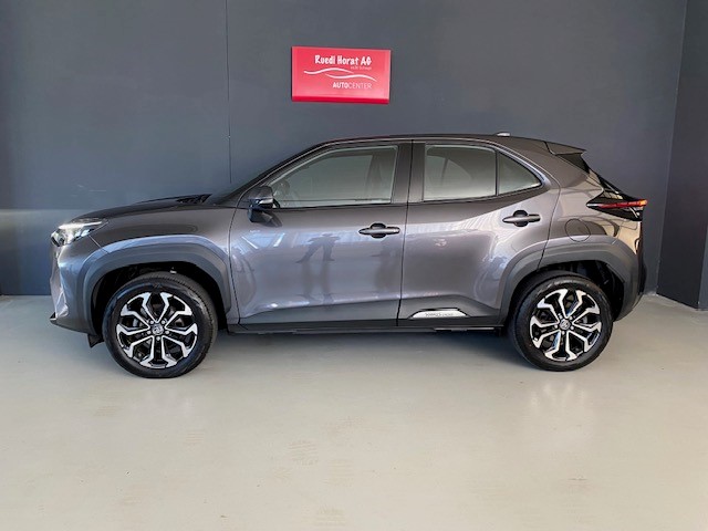 TOYOTA Yaris Cross 1.5 VVT-i HSD Trend AWD-i-showroom-element-2