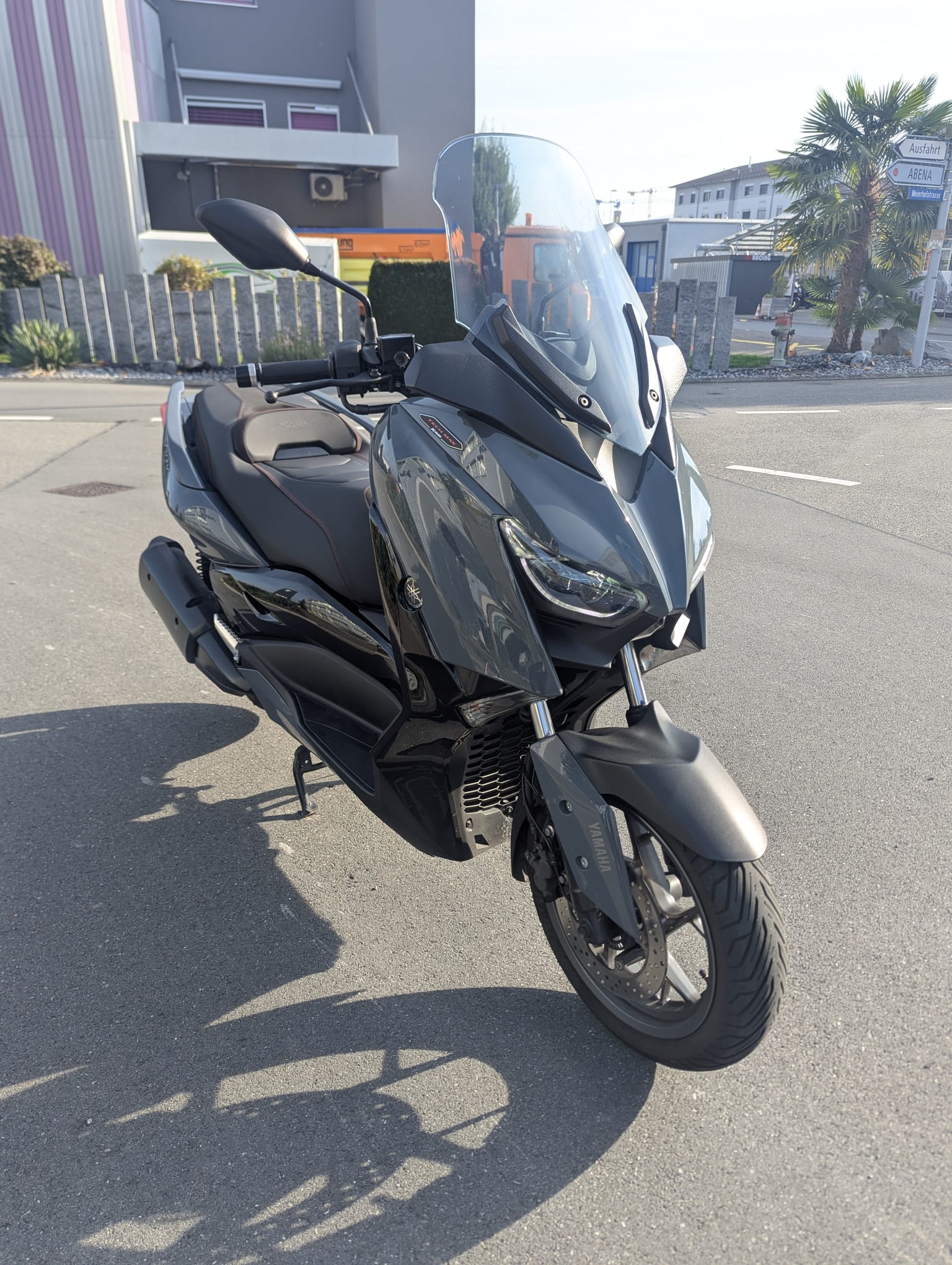 YAMAHA X-Max 300 Tech Max-image-0