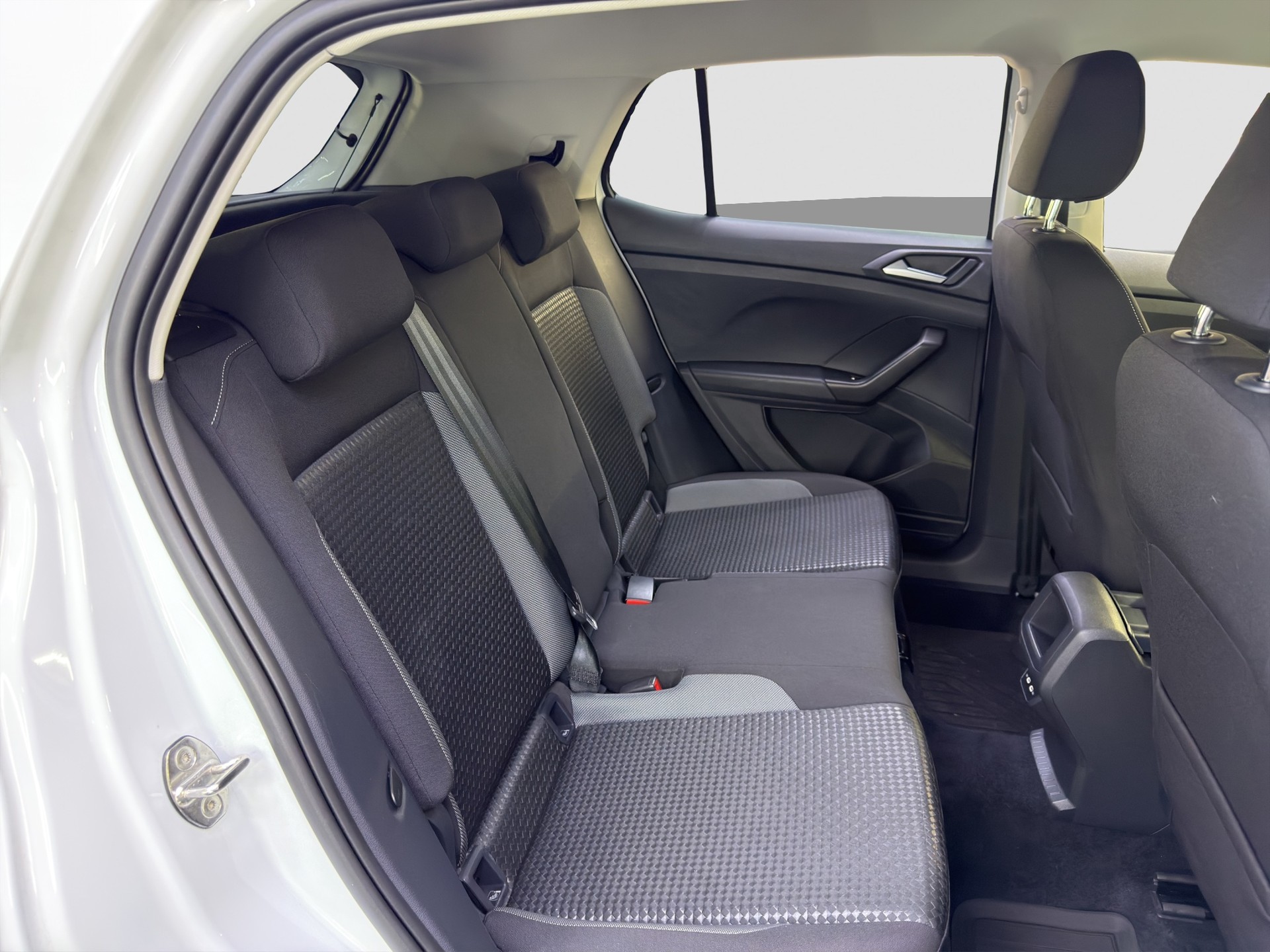 VW T-Cross 1.0 TSI Life DSG-image-14