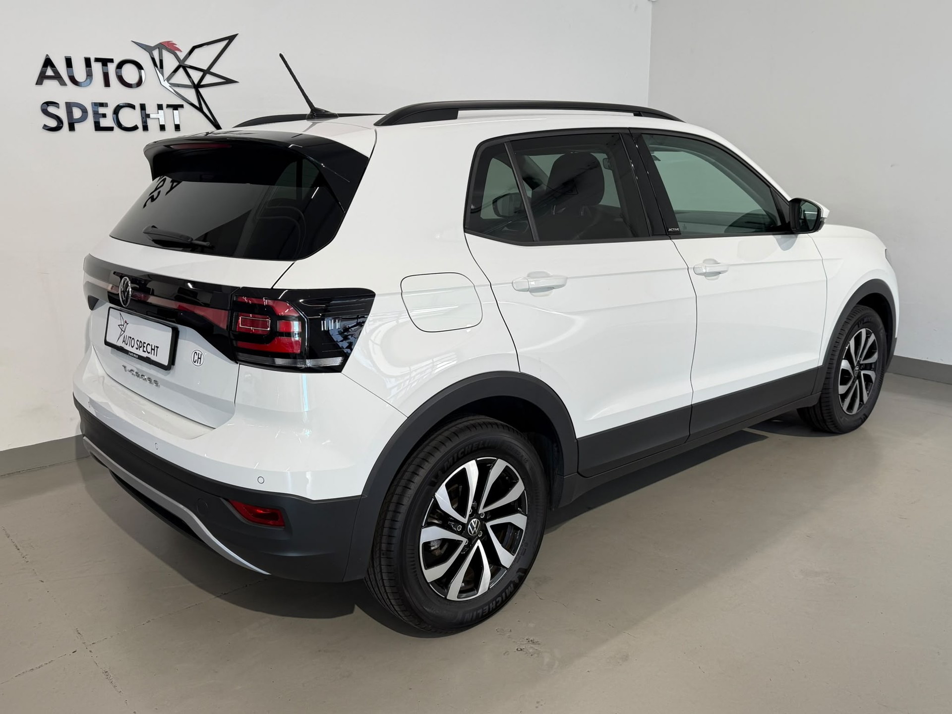 VW T-Cross 1.0 TSI Life DSG-showroom-element-3