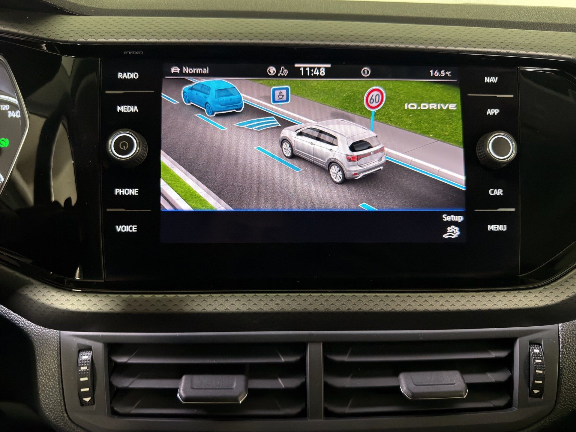 VW T-Cross 1.0 TSI Life DSG-image-21