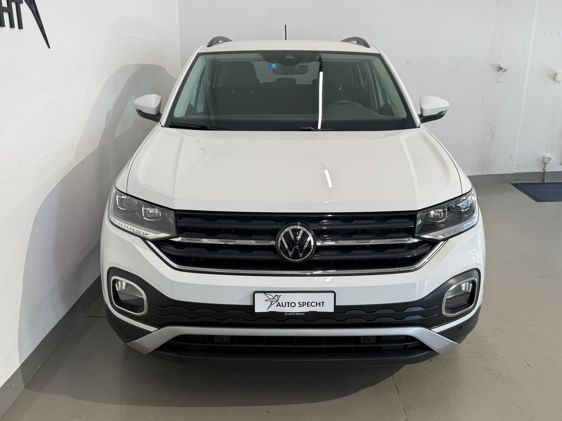 VW T-Cross 1.0 TSI Life DSG-showroom-element-2