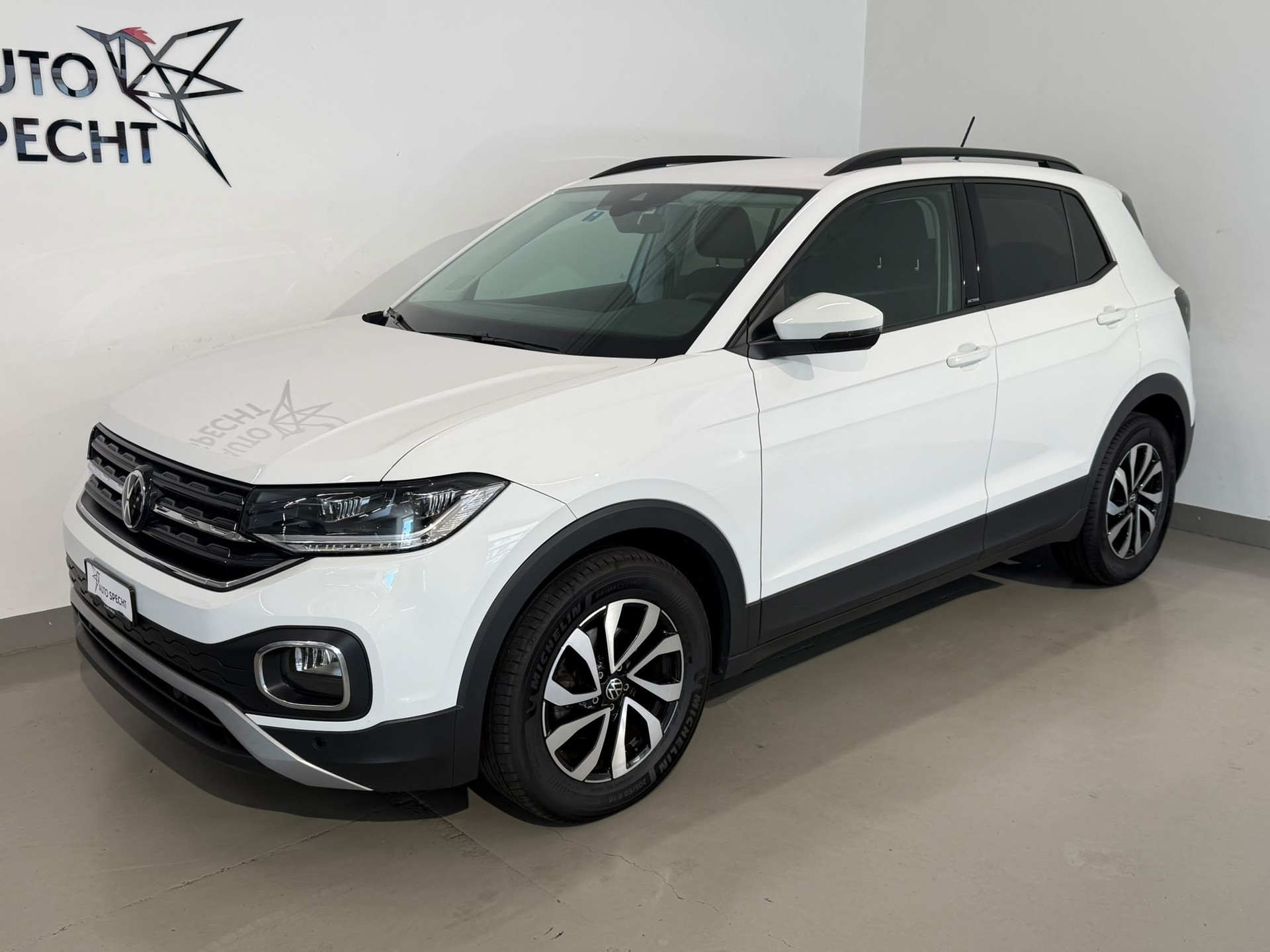 VW T-Cross 1.0 TSI Life DSG-showroom-element-1
