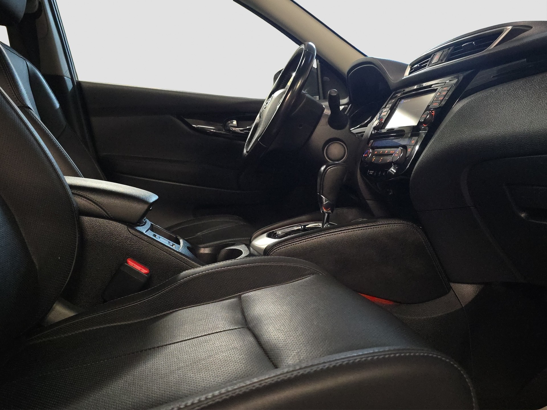 NISSAN Qashqai 1.6 dCi acenta Xtronic CVT-image-14