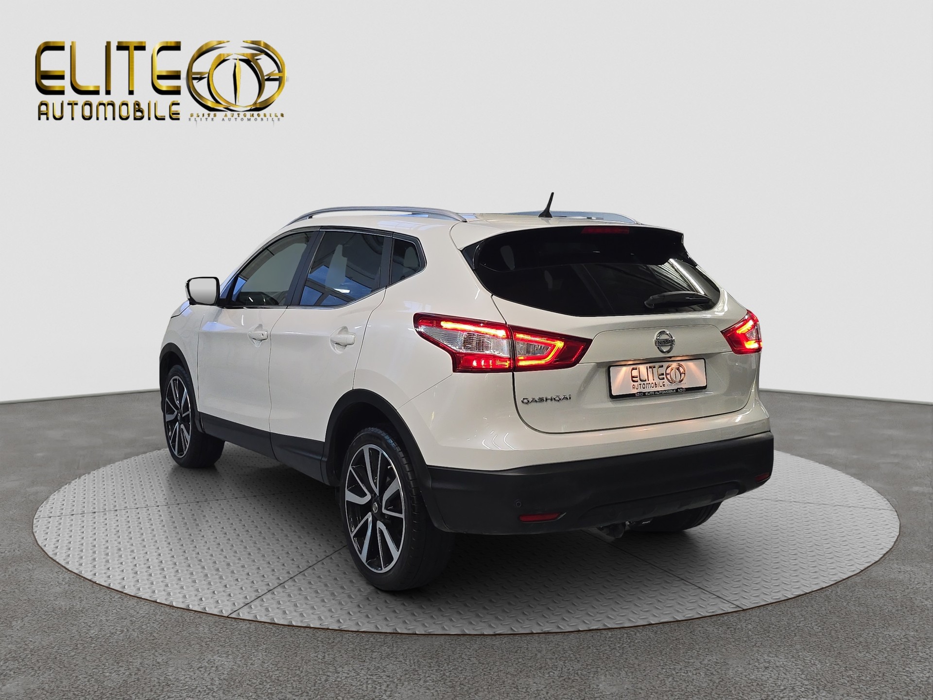 NISSAN Qashqai 1.6 dCi acenta Xtronic CVT-image-5