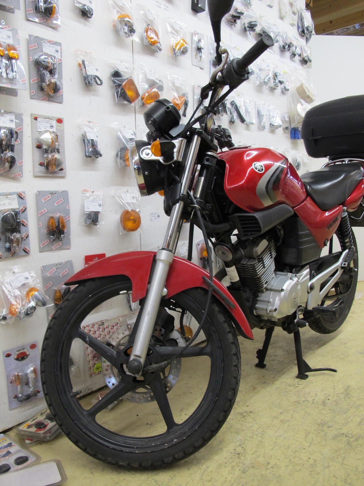 YAMAHA YBR 125-image-2