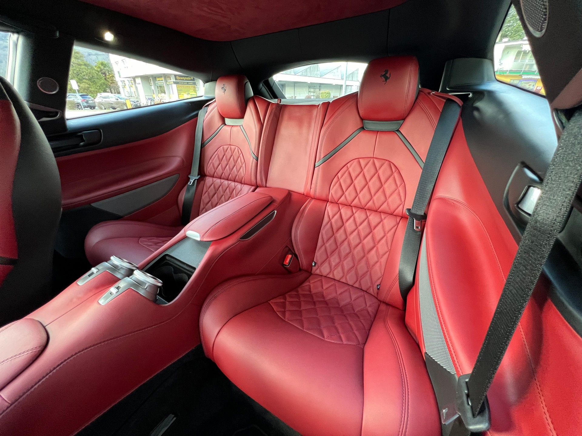 FERRARI GTC 4 Lusso-image-15