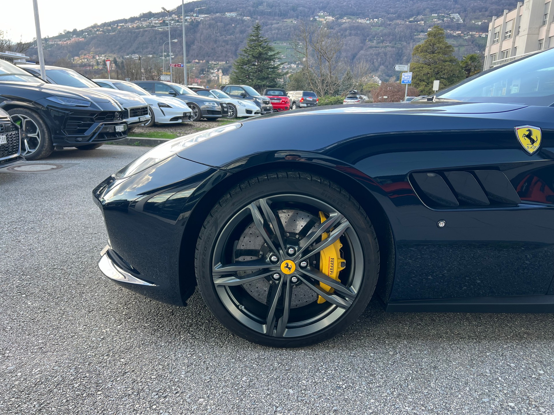 FERRARI GTC 4 Lusso-image-18