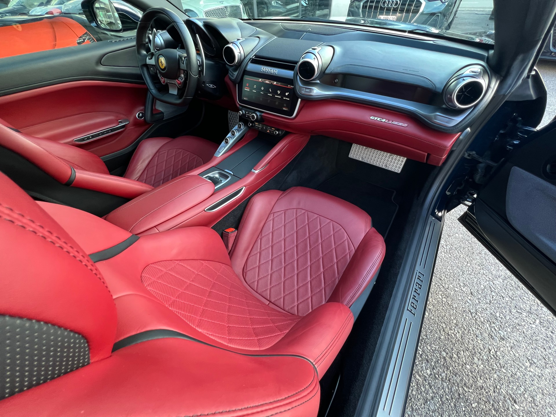 FERRARI GTC 4 Lusso-image-11