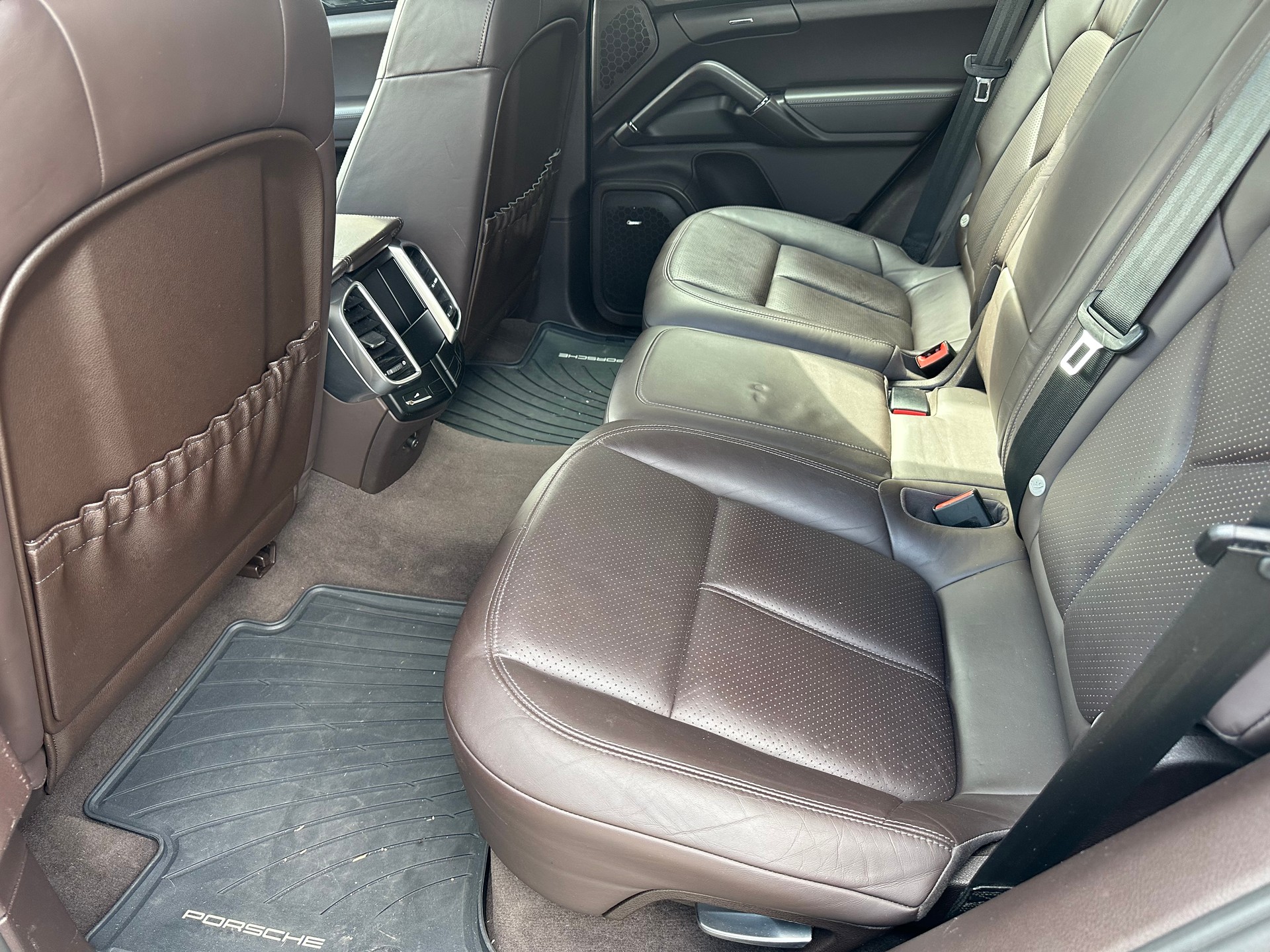 PORSCHE Cayenne Tiptronic-image-5