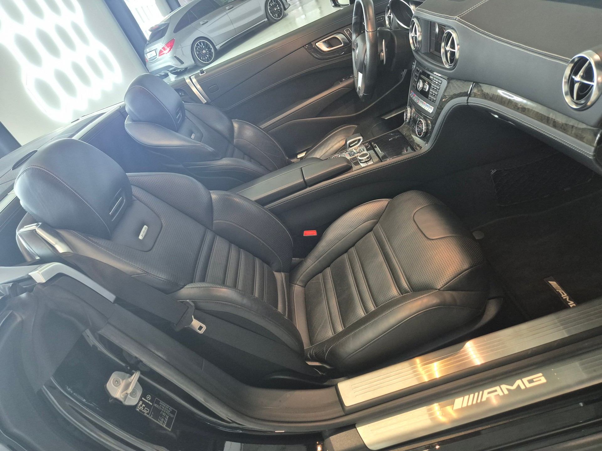 MERCEDES-BENZ SL 63 AMG Speedshift-image-23