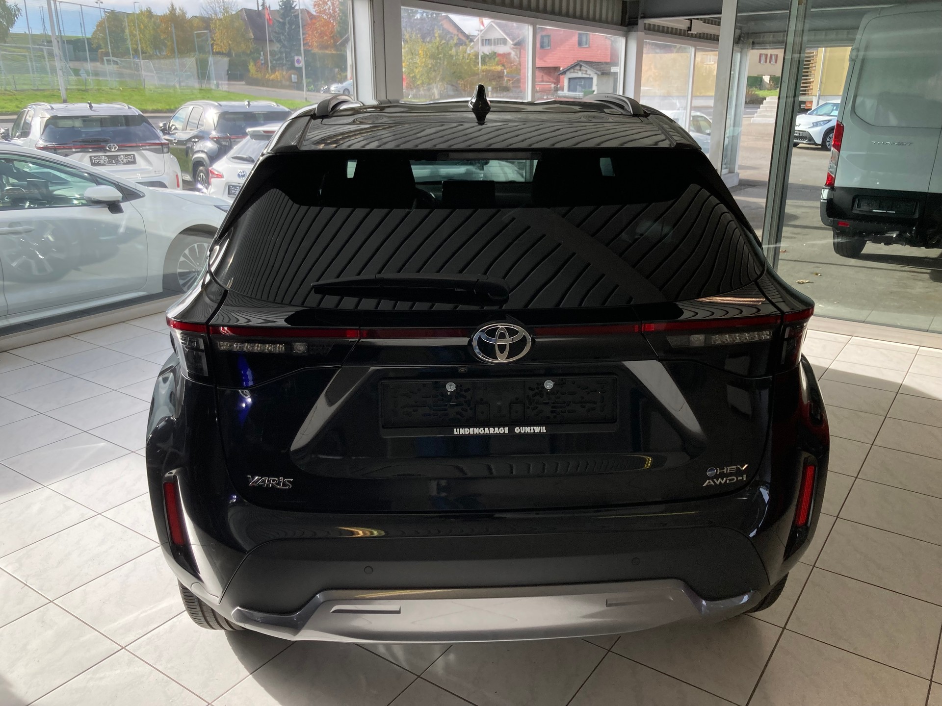 TOYOTA Yaris Cross 1.5 Premium AWDi e-CVT-image-7