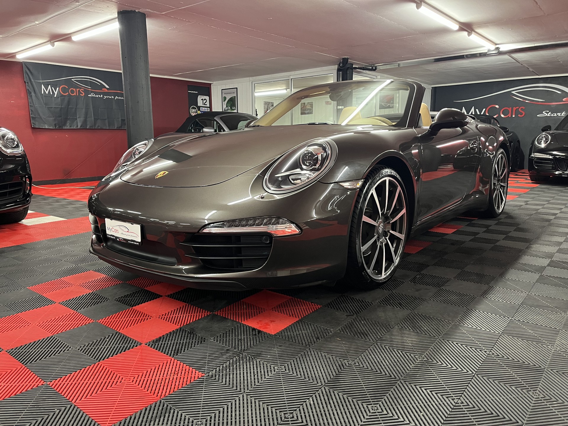 PORSCHE 911 Cabrio Carrera PDK-image-2