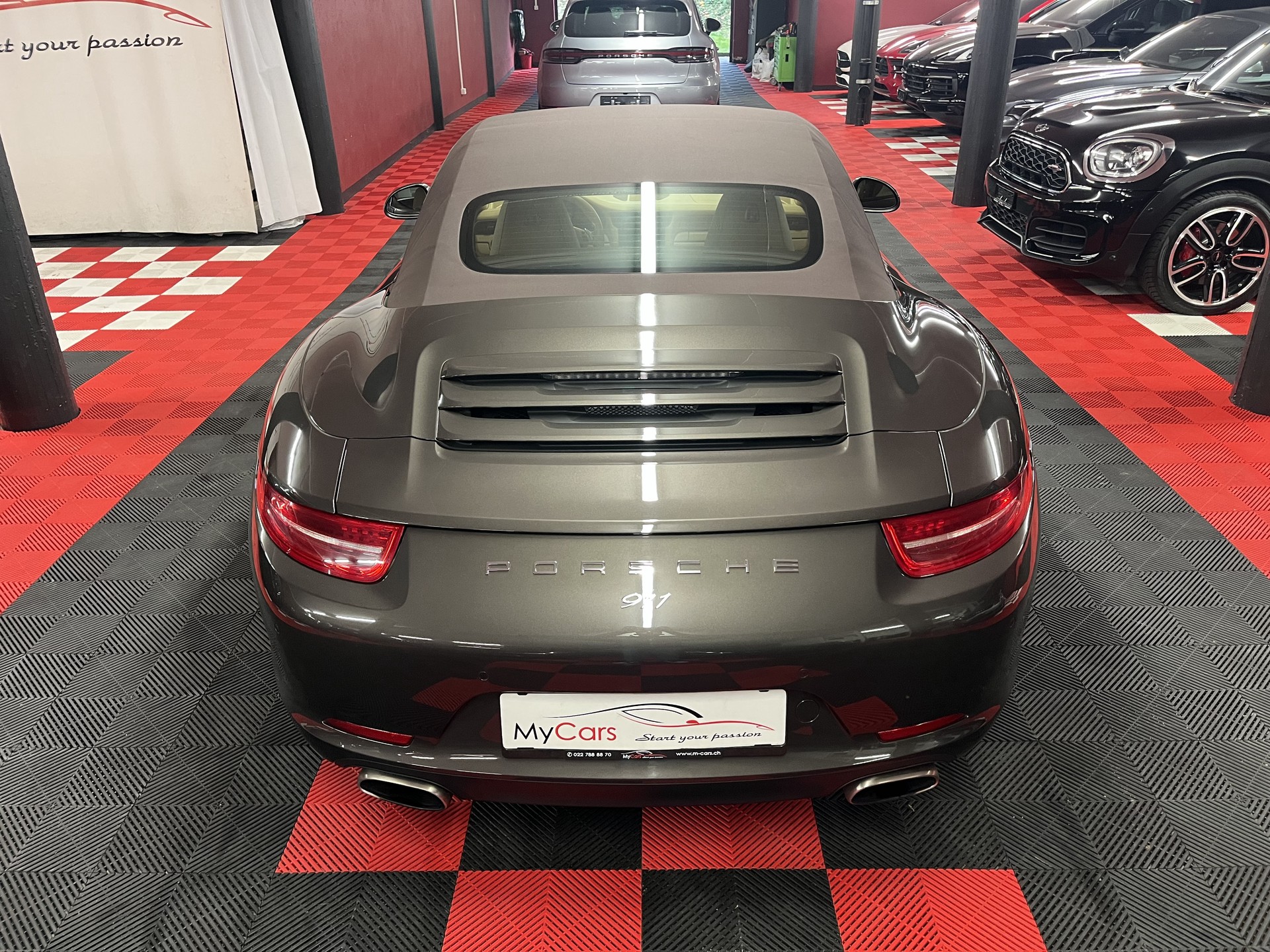 PORSCHE 911 Cabrio Carrera PDK-image-7
