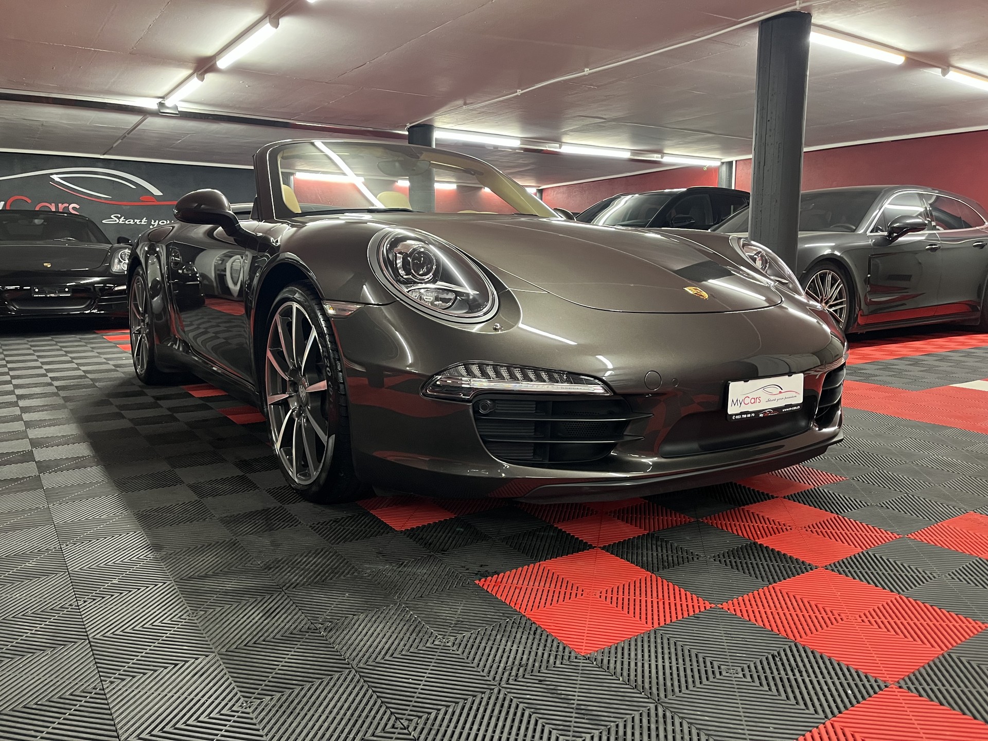 PORSCHE 911 Cabrio Carrera PDK