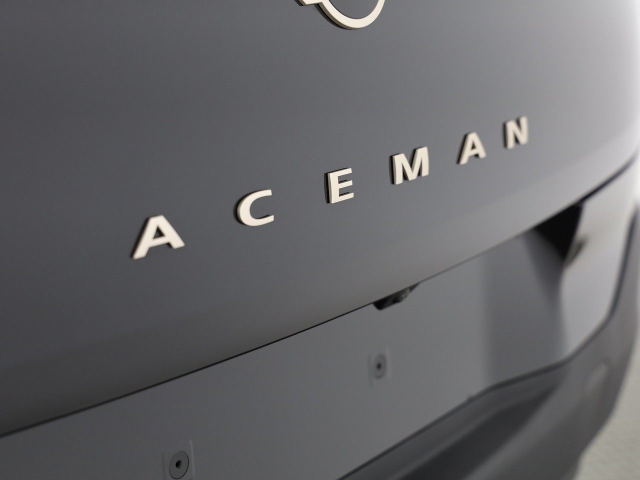 MINI Aceman E-image-19
