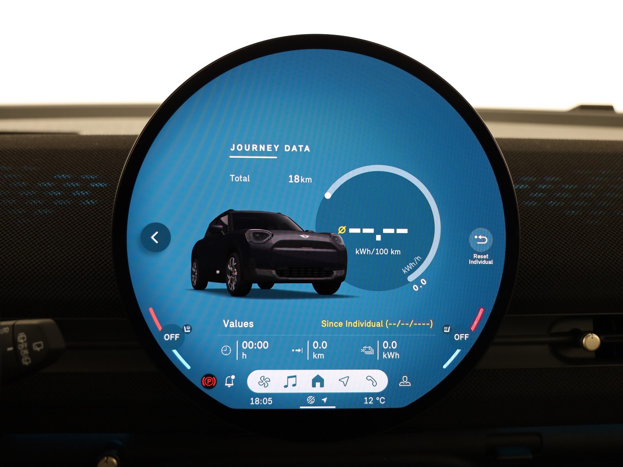 MINI Aceman E-image-15