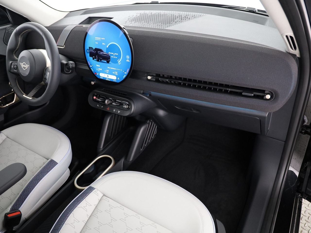 MINI Aceman E-image-11