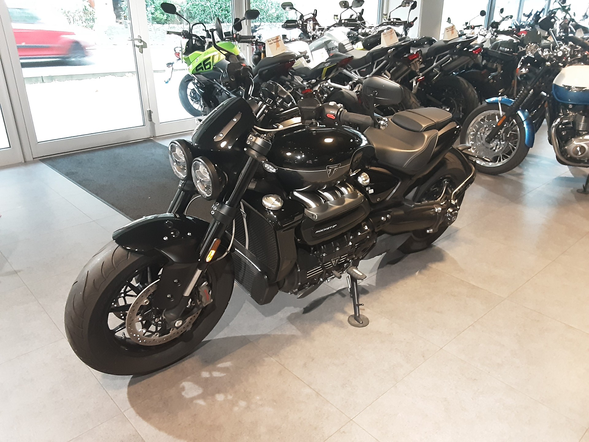 TRIUMPH Rocket 3 R Storm-image-3